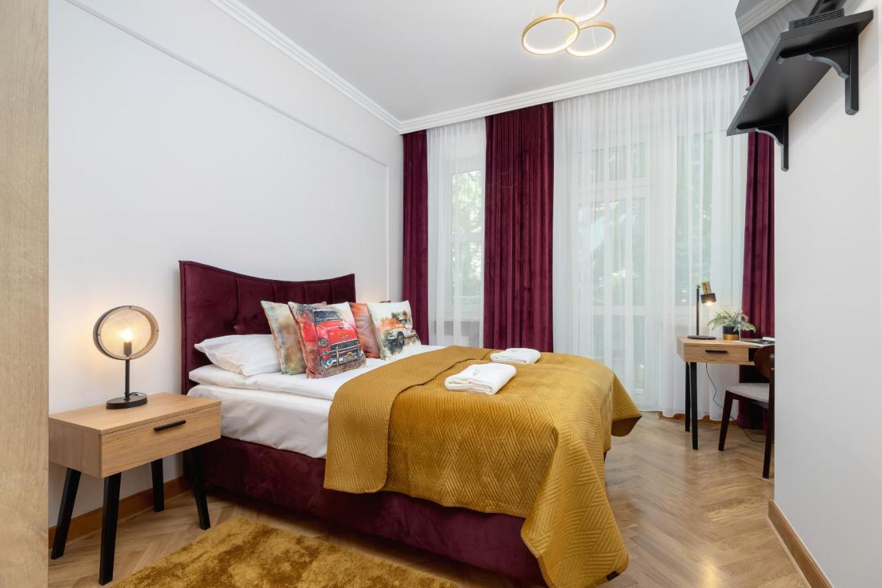 Luxurious & Unique Apartment Mickiewicza Cracow By Renters Prestige Краков Экстерьер фото