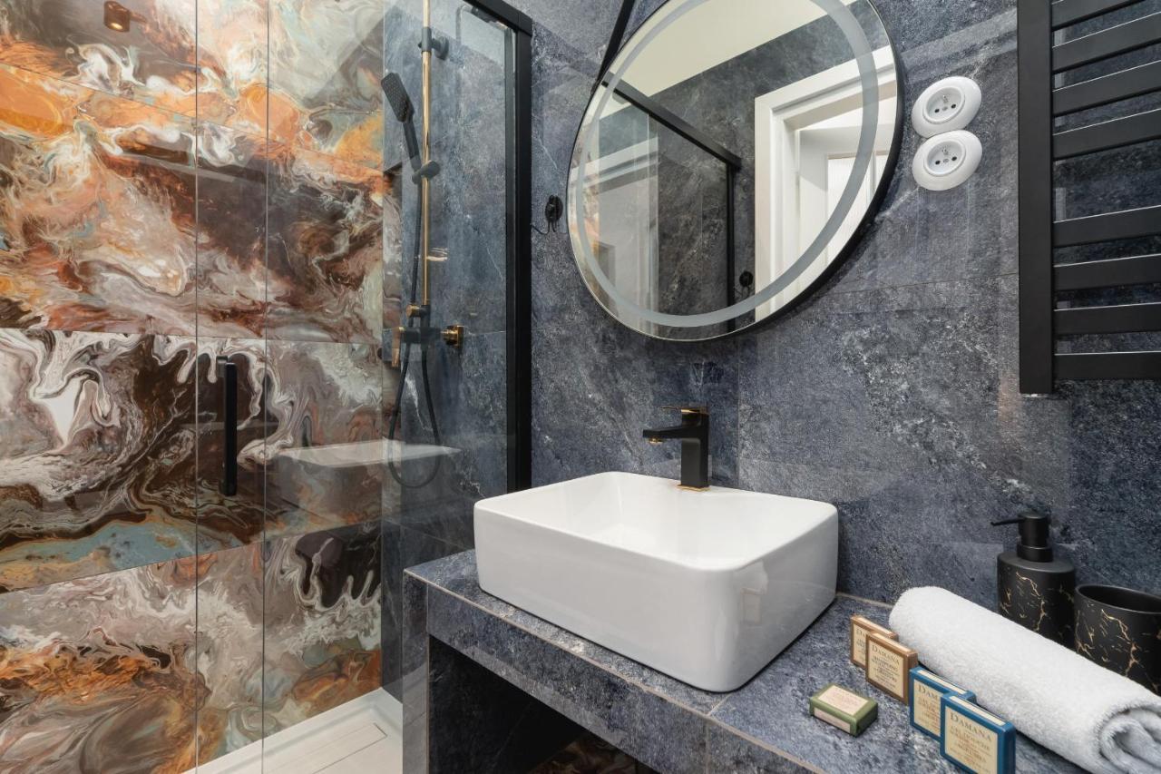 Luxurious & Unique Apartment Mickiewicza Cracow By Renters Prestige Краков Экстерьер фото
